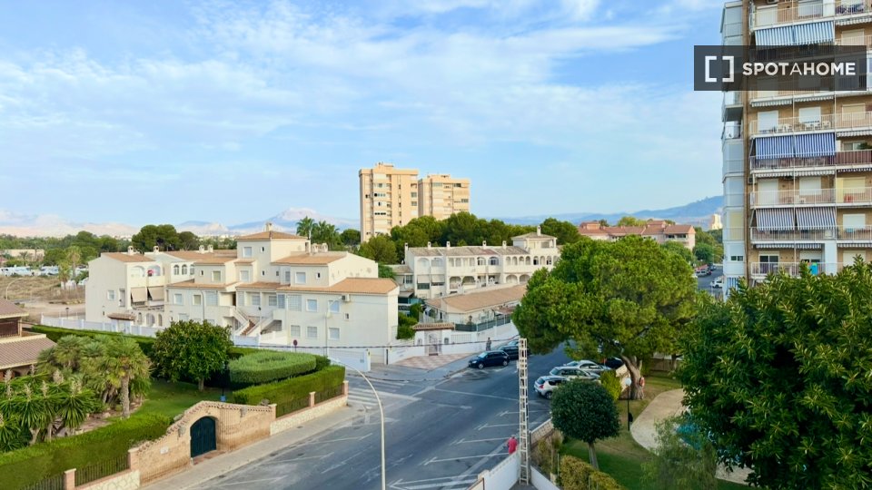 Apartment Alicante, 2 beds, 75m² — photo 1