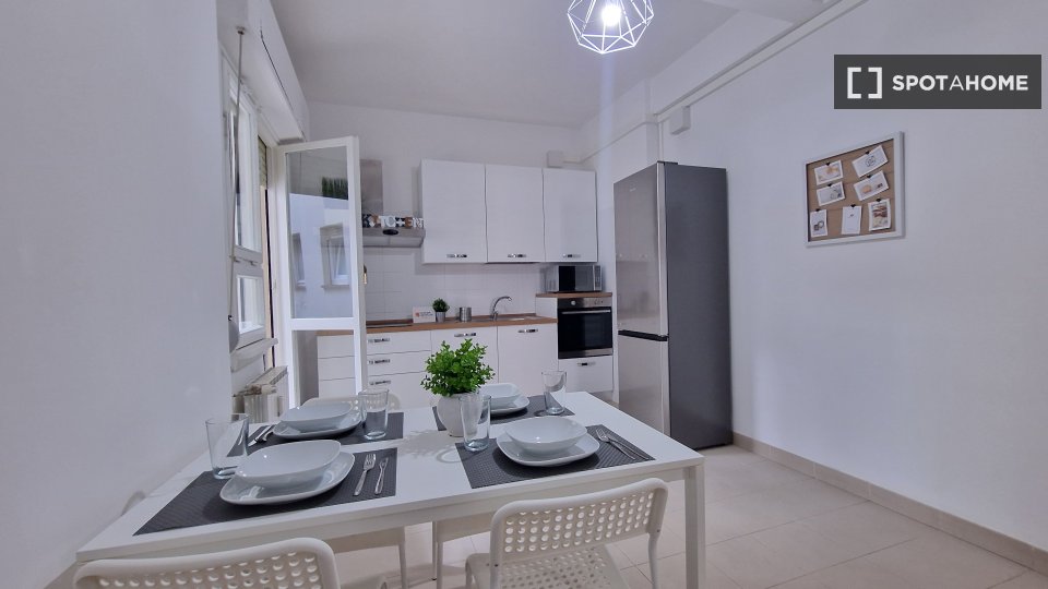 Double room Rome, 5 beds — photo 38