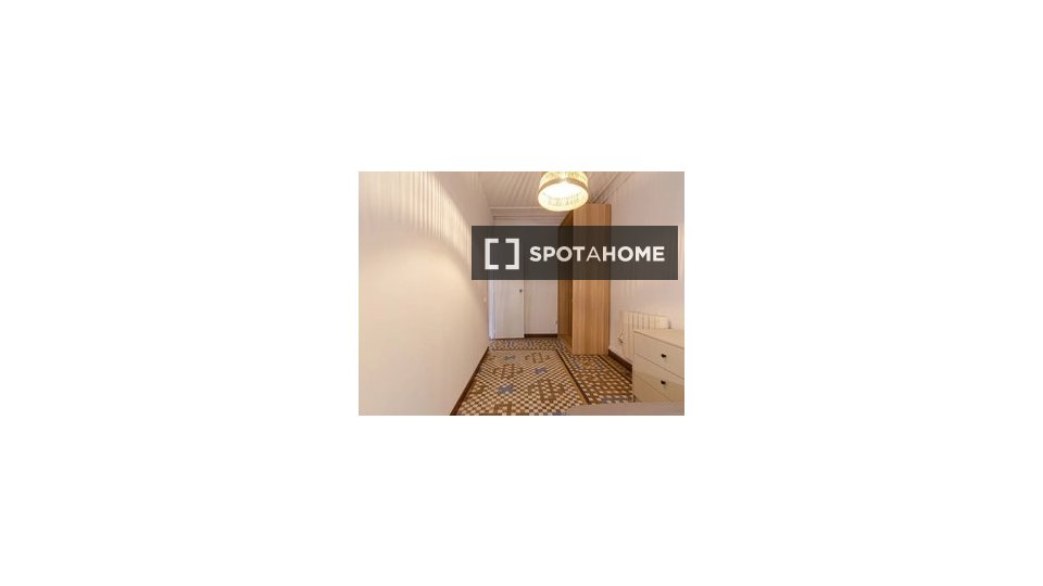 Double room Barcelona, 7 beds, 150m² — photo 8
