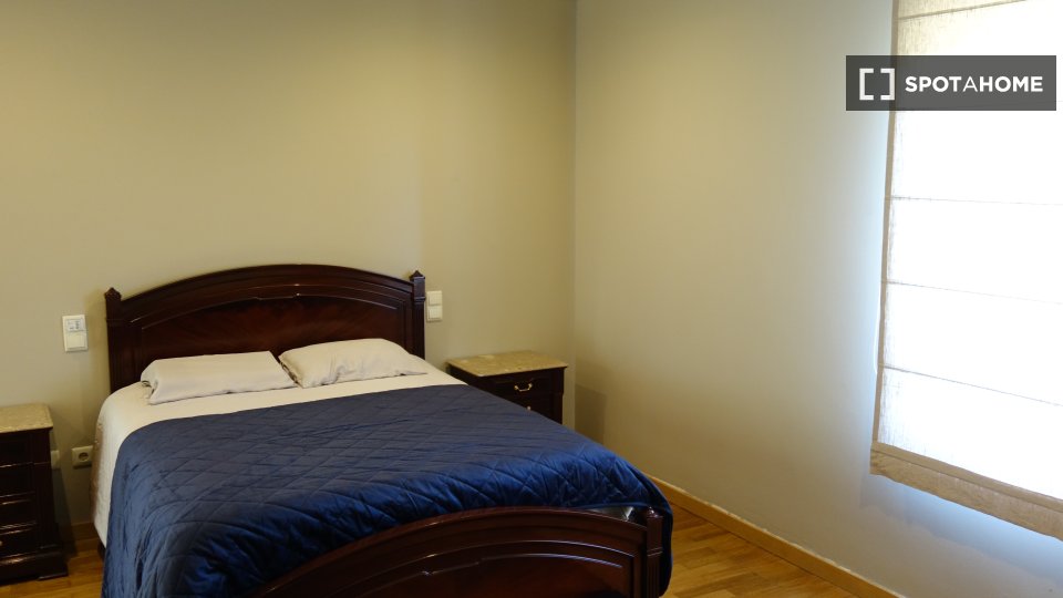 Apartment Porto, 3 beds, 230m² — photo 17