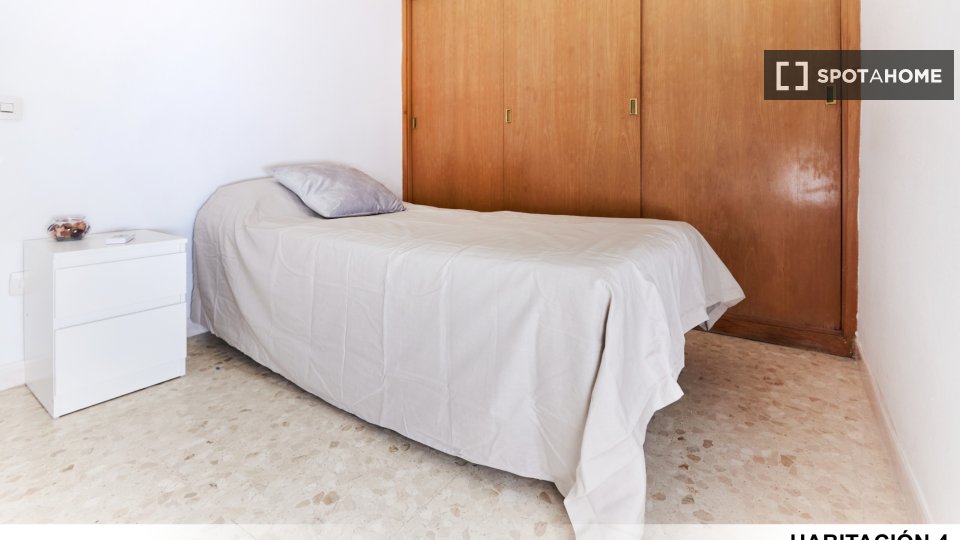 Double room Seville, 5 beds — photo 52