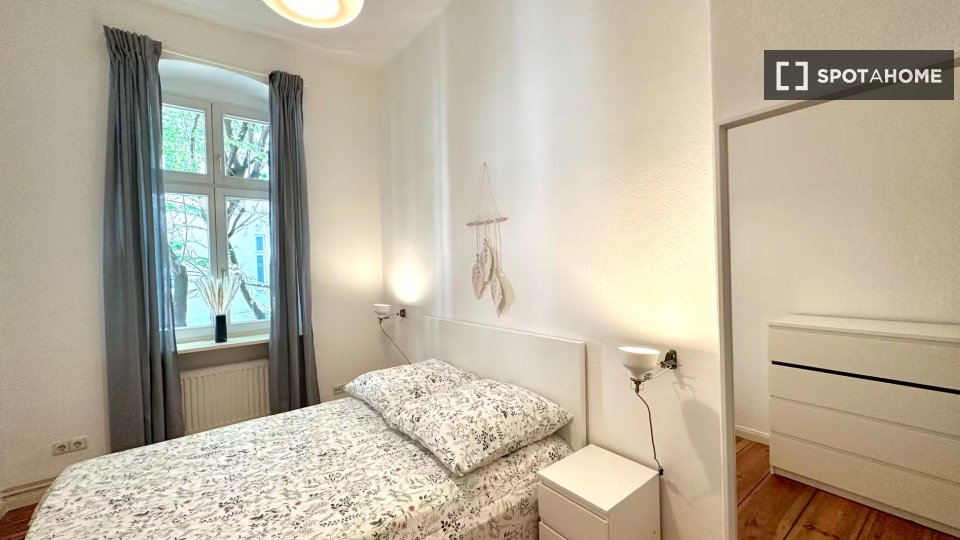 Apartment Berlin, 1 bed, 53m² — photo 2