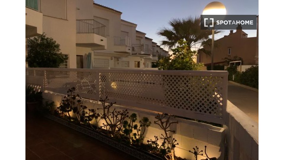Apartment Valencia, 3 beds, 80m² — photo 19