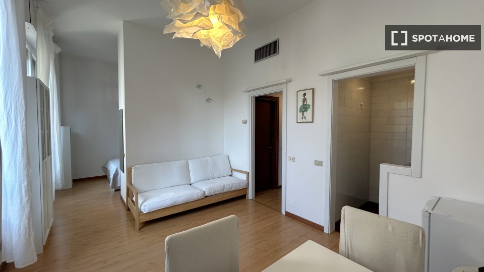 Apartment Milan, 1 bed, 40m² — photo 10