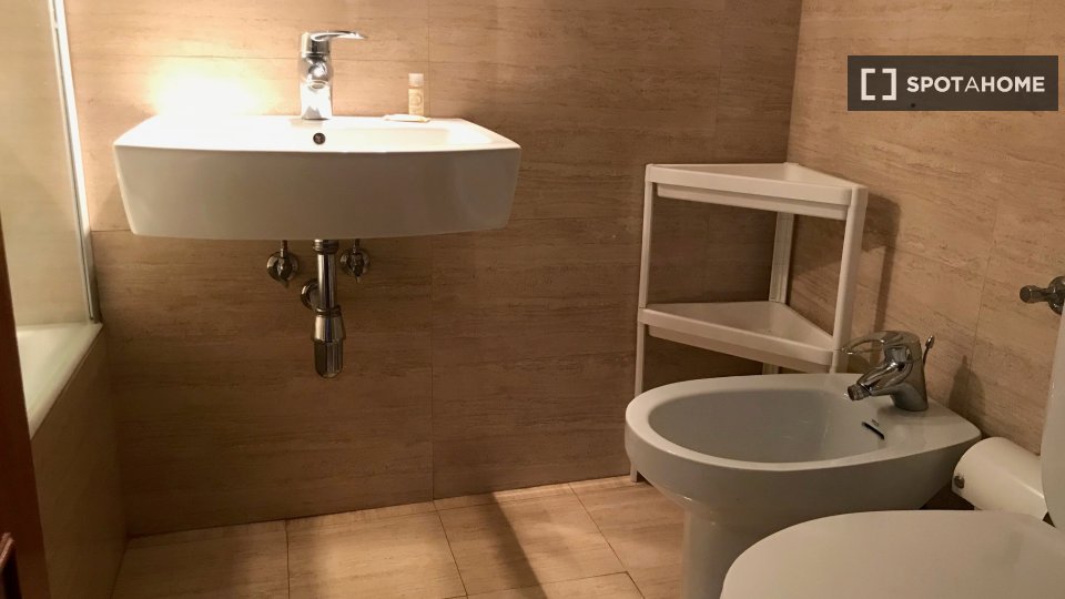 Apartment Porto, 2 beds, 95m² — photo 16