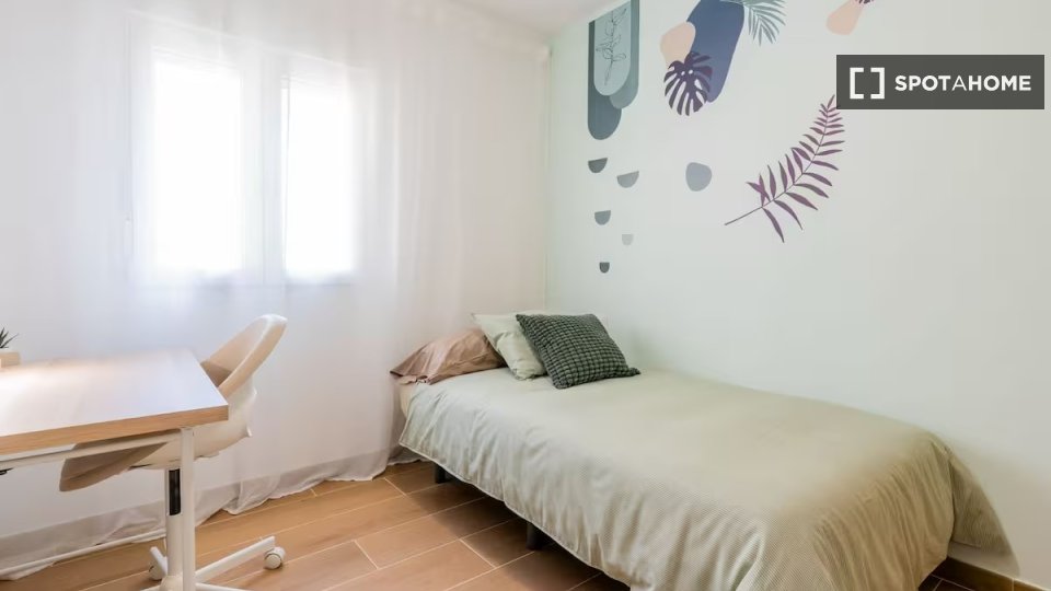 Apartment Valencia, 3 beds — photo 13