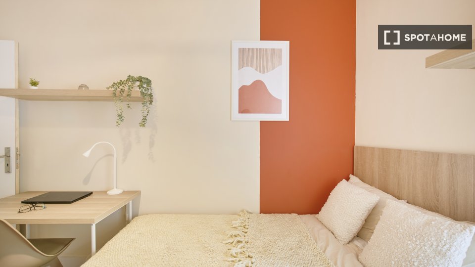 Double room Lisbon, 9 beds — photo 17
