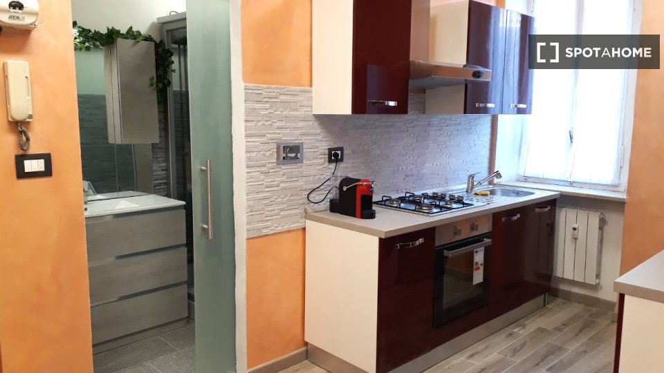 Double room Turin, 2 beds, 70m² — photo 18