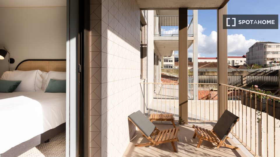 Apartment Porto, 2 beds, 85m² — photo 13