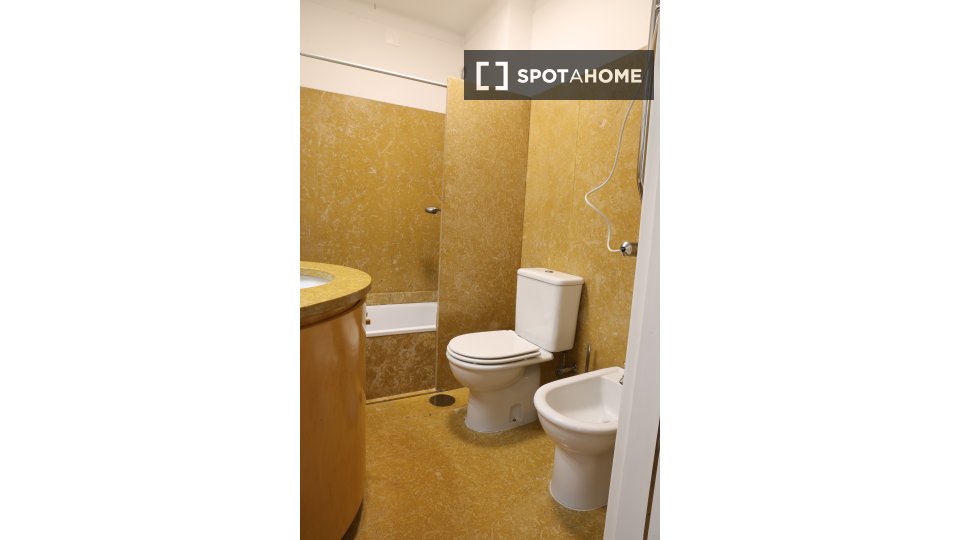 Apartment Porto, 4 beds, 165m² — photo 4