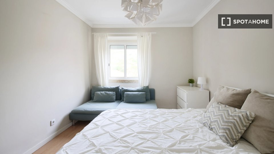 Double room Lisbon, 4 beds — photo 2