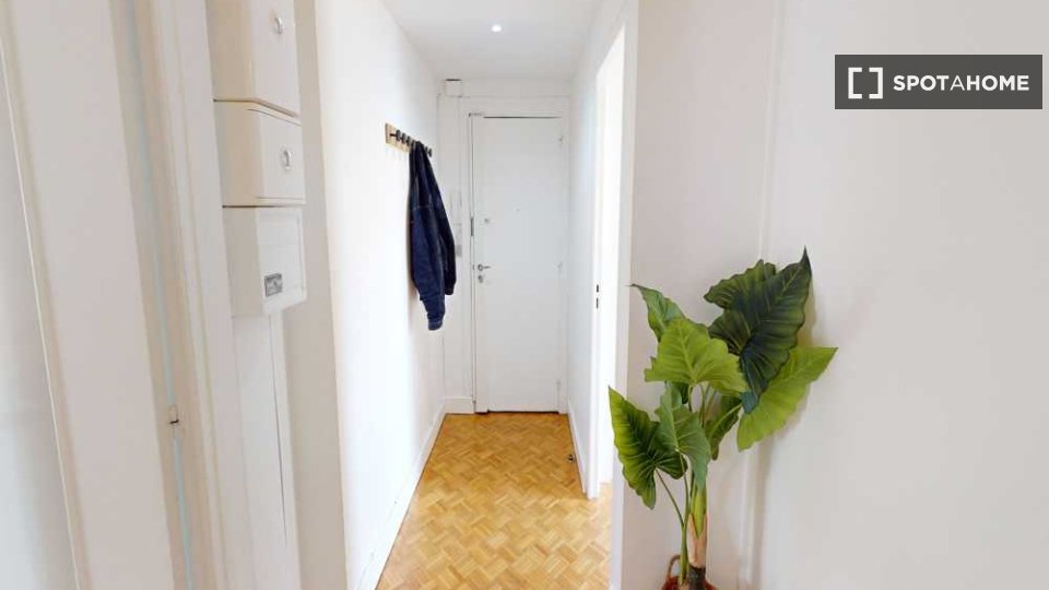 Double room Paris, 5 beds, 110m² — photo 16