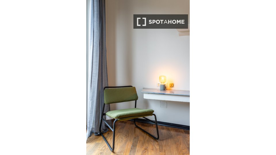 Double room Milan, 5 beds — photo 12
