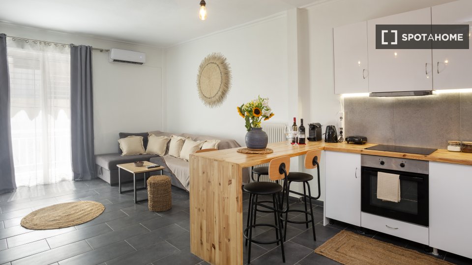 Apartment Athens, 2 beds, 69m² — photo 5