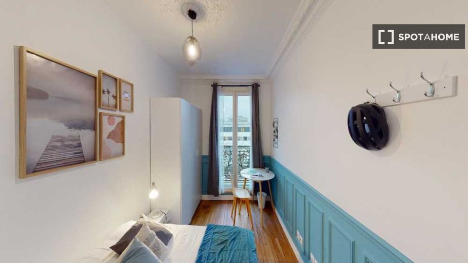 Double room Paris, 4 beds, 80m² — photo 1