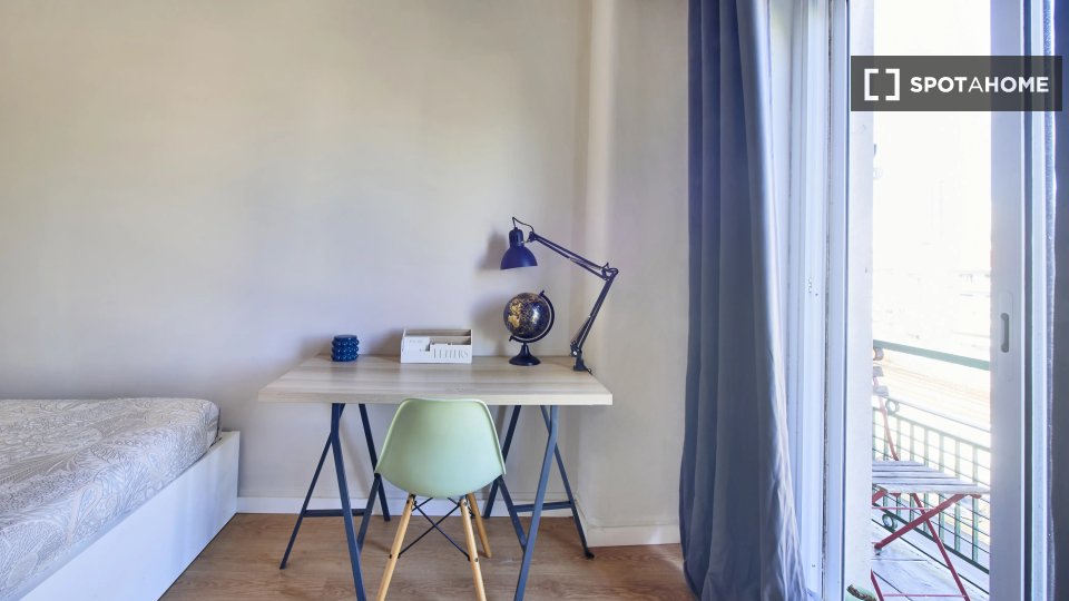 Double room Lisbon, 6 beds — photo 3