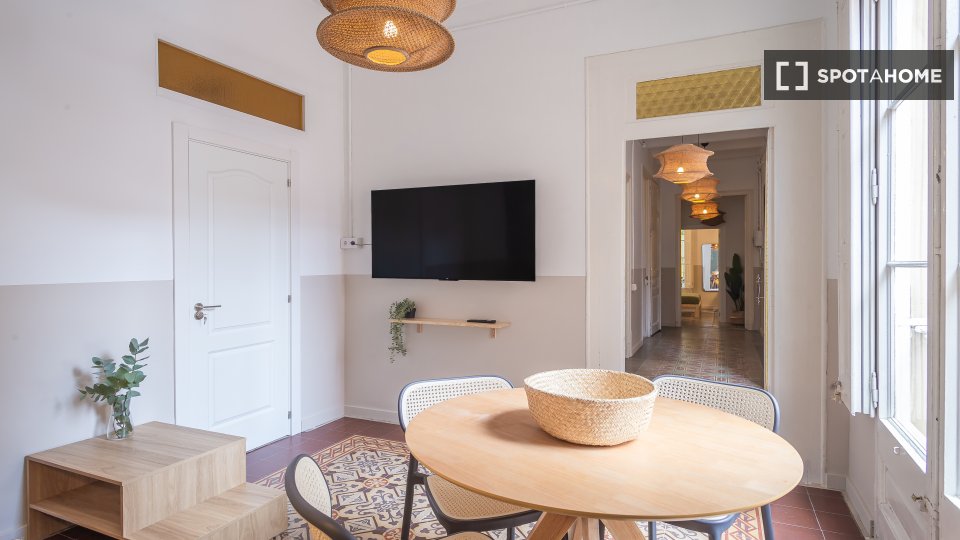 Double room Barcelona, 4 beds, 90m² — photo 9