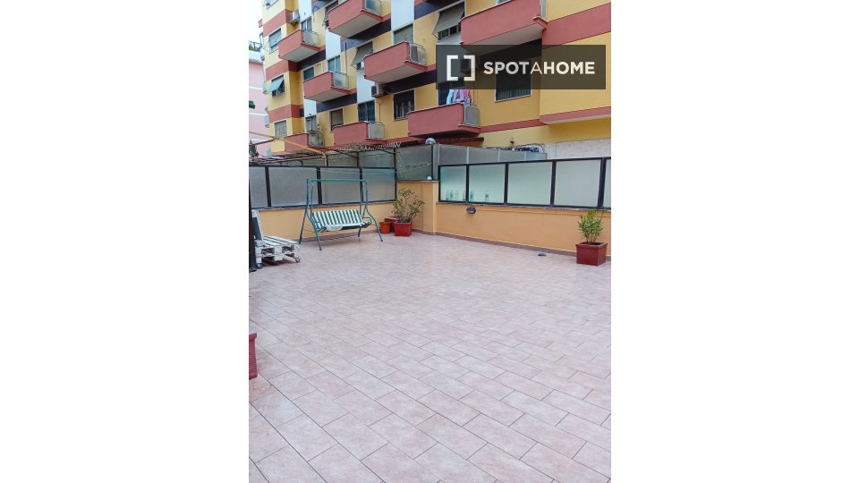 Double room Rome, 3 beds, 75m² — photo 85