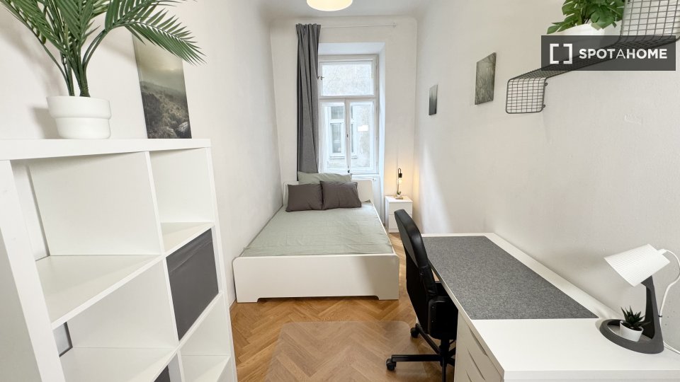 Double room Vienna, 4 beds, 90m² — photo 39