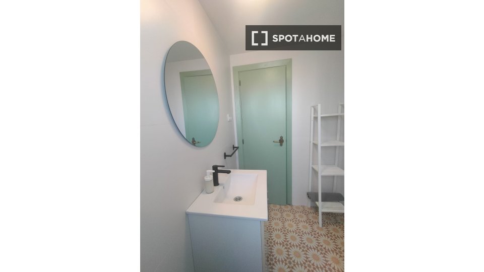 Double room Valencia, 4 beds, 120m² — photo 7