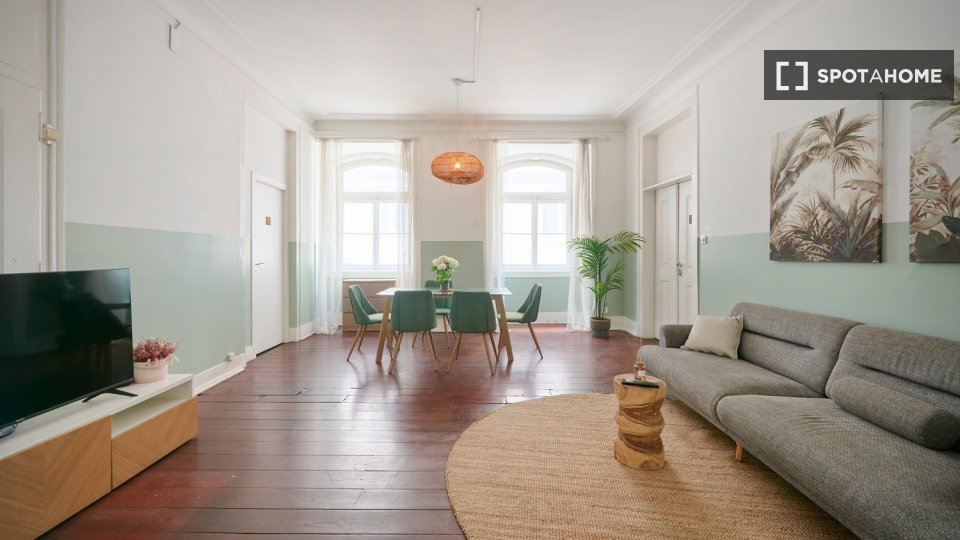 Double room Lisbon, 10 beds — photo 38