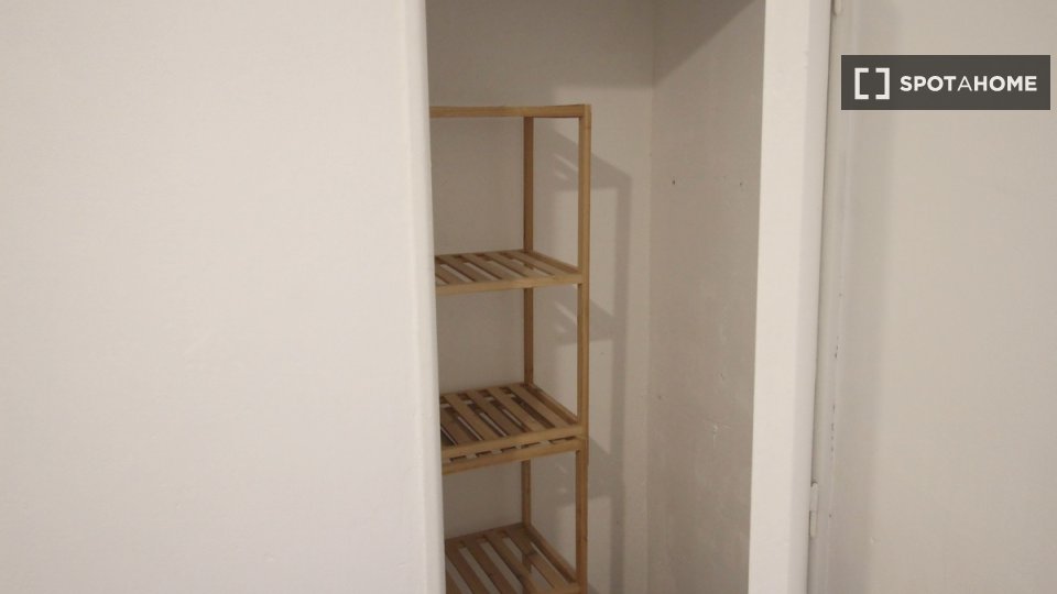 Double room Madrid, 4 beds — photo 7