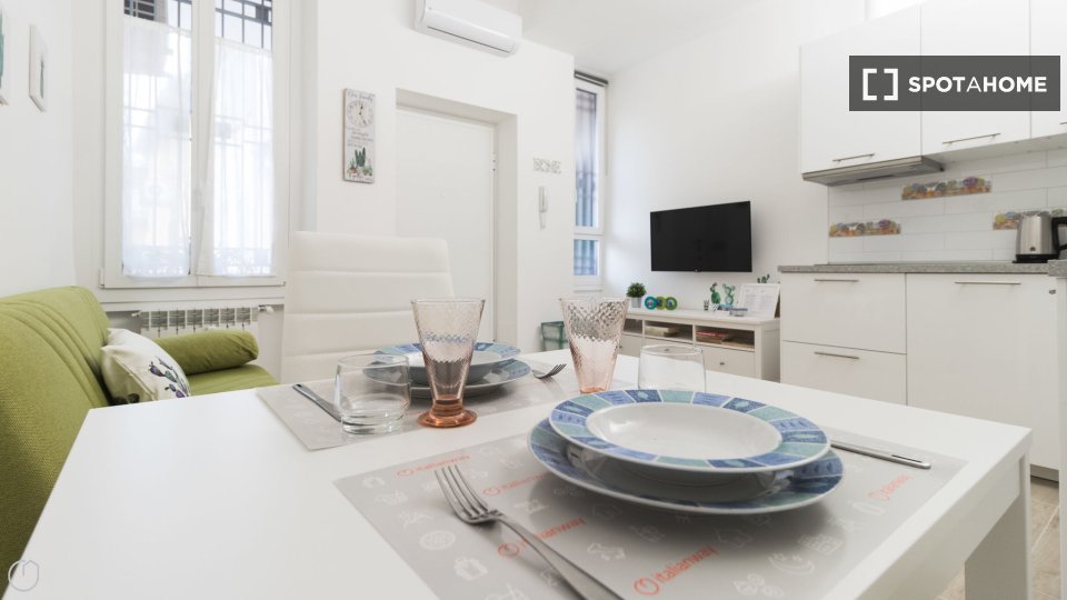 Apartment Milan, 1 bed, 45m² — photo 1