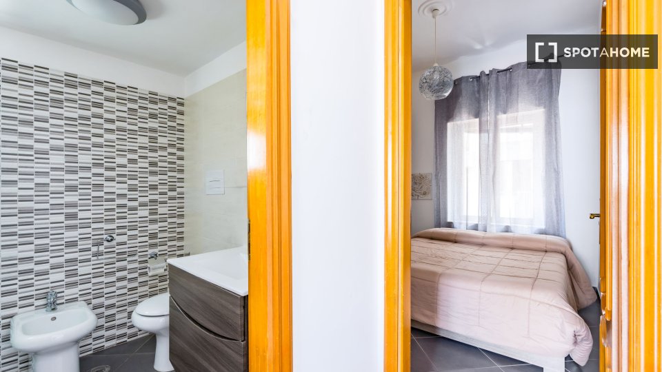 Apartment Naples, 1 bed, 48m² — photo 13