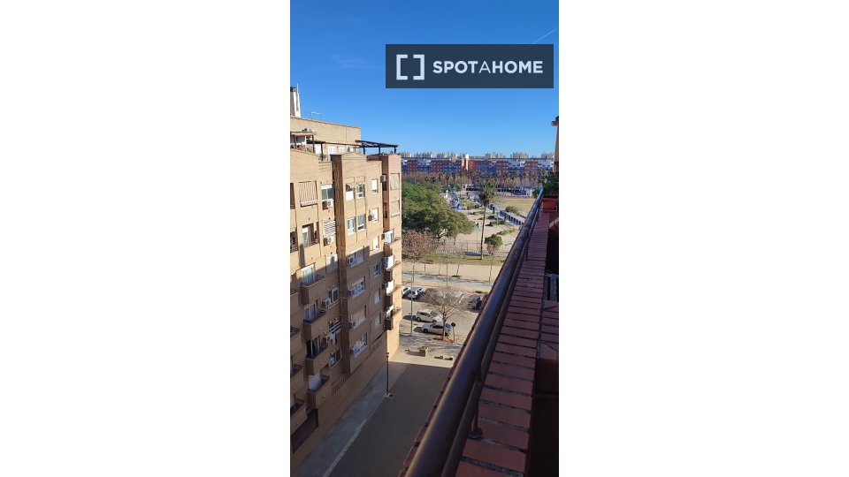 Apartment Valencia, 2 beds, 56m² — photo 4