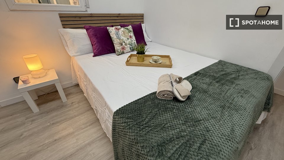 Double room Madrid, 4 beds — photo 18