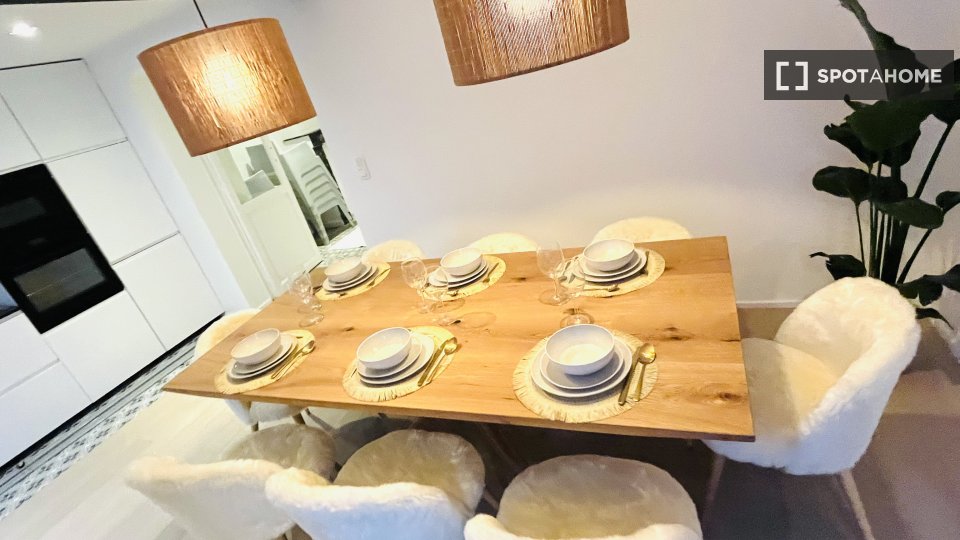 Double room Brussels, 8 beds — photo 14