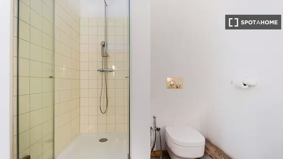 Apartment Lisbon, 2 beds — photo 13