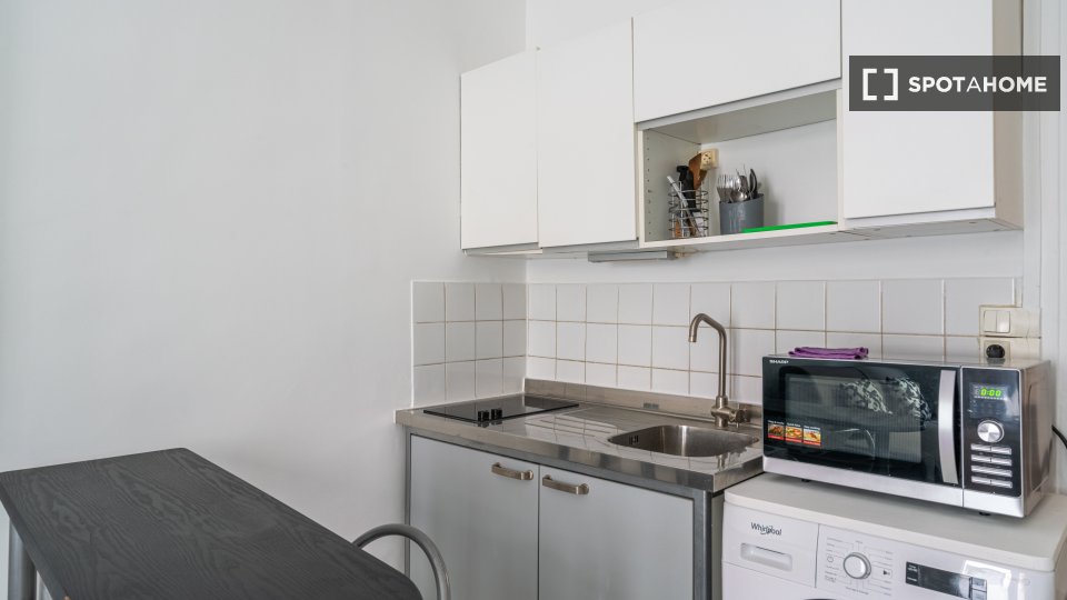 Apartment mono Paris, 16m² — photo 1