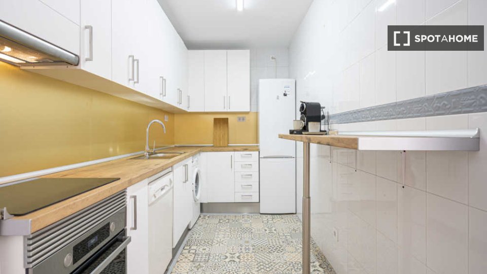 Double room Madrid, 5 beds — photo 64