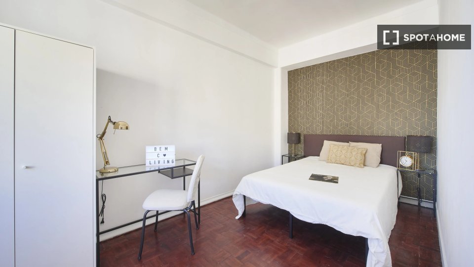 Double room Lisbon, 7 beds — photo 10