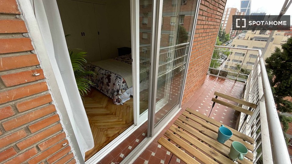 Double room Madrid, 7 beds — photo 25