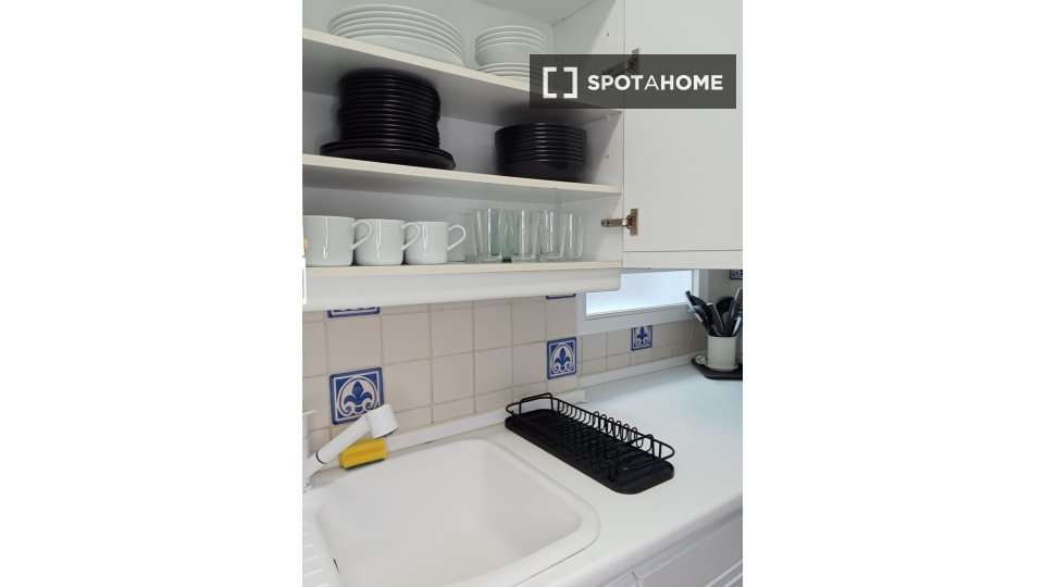Double room Madrid, 5 beds — photo 1