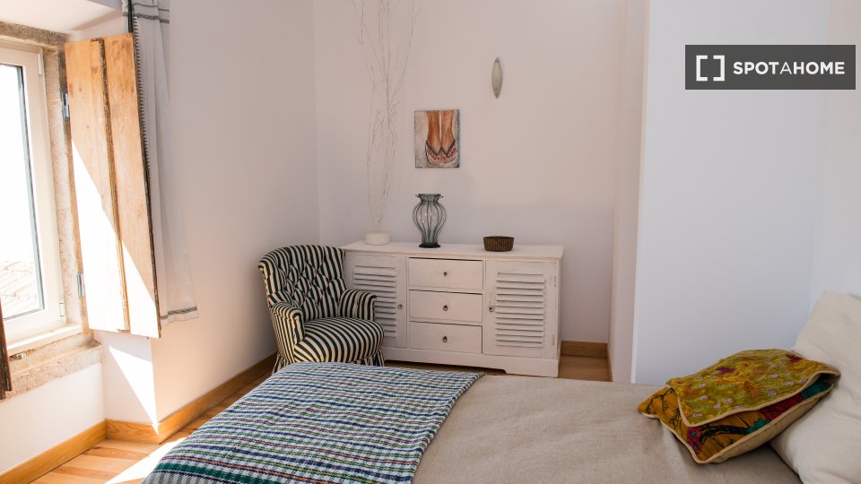 Apartment Lisbon, 3 beds, 100m² — photo 12