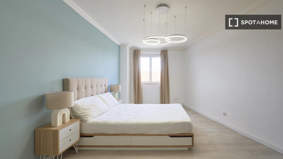 Double room Lisbon, 11 beds — photo 12
