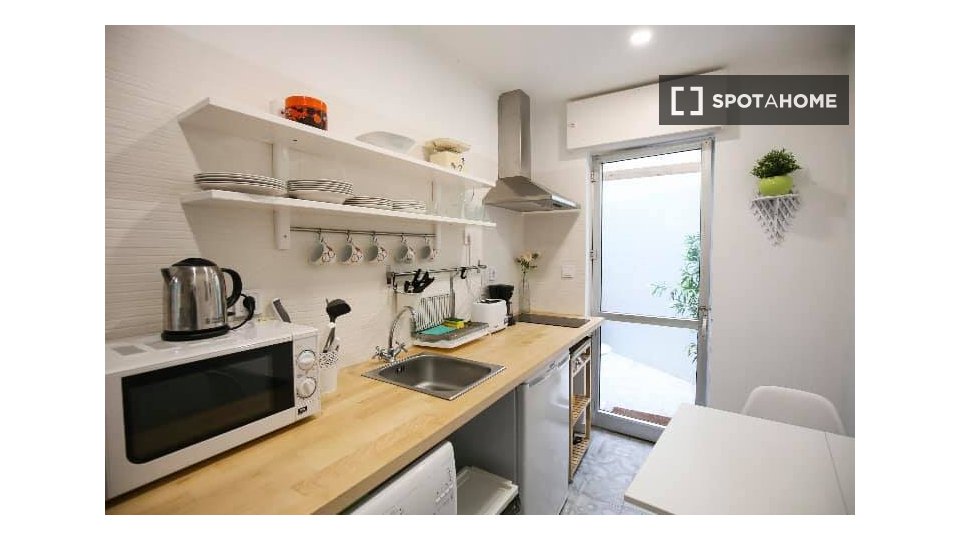 Apartment mono Lisbon, 20m² — photo 10