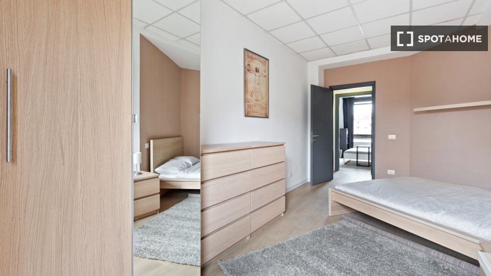 Double room Milan, 7 beds, 165m² — photo 17