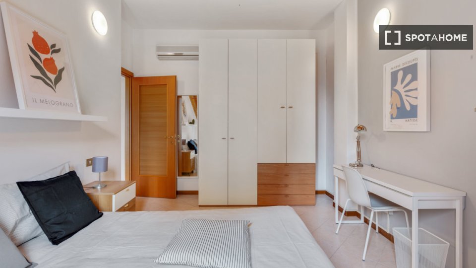 Double room Milan, 2 beds, 70m² — photo 11