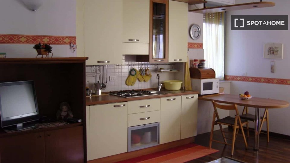 Apartment Milan, 1 bed, 65m² — photo 2