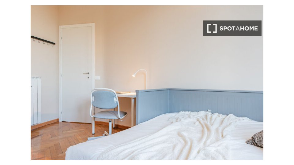 Double room Milan, 5 beds — photo 2