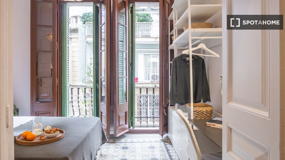 Double room Barcelona, 16 beds, 380m² — photo 16