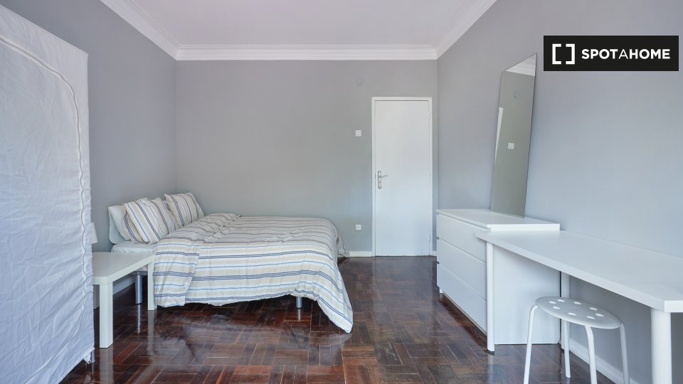 Double room Lisbon, 11 beds — photo 3