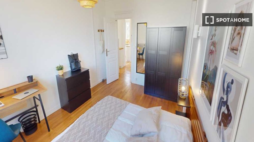 Double room Paris, 5 beds, 100m² — photo 9