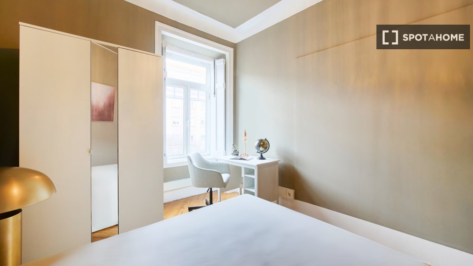 Double room Lisbon, 8 beds — photo 30