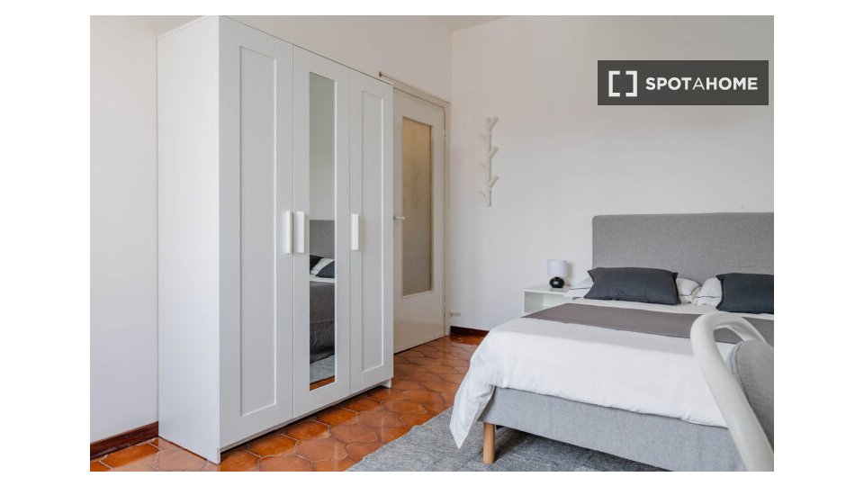 Double room Milan, 3 beds — photo 10