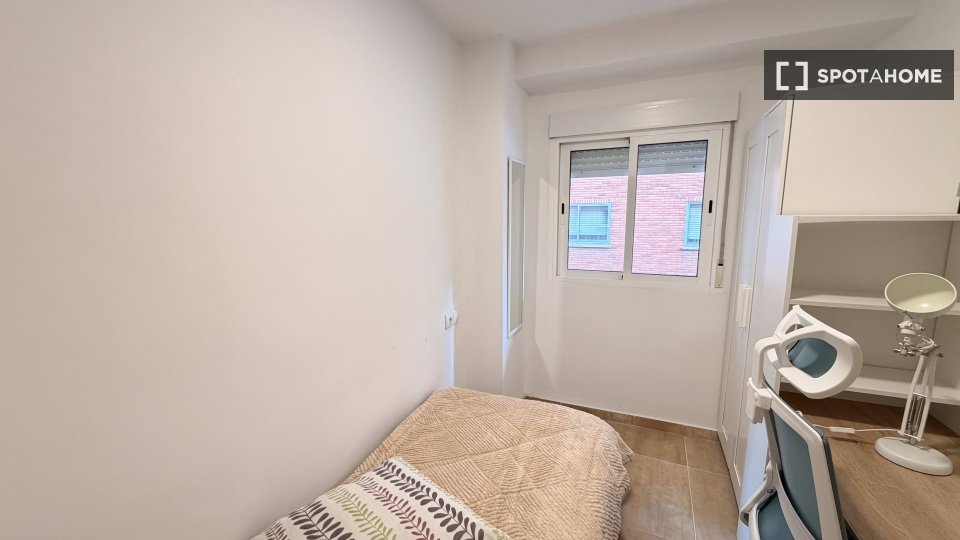 Double room Valencia, 6 beds — photo 2